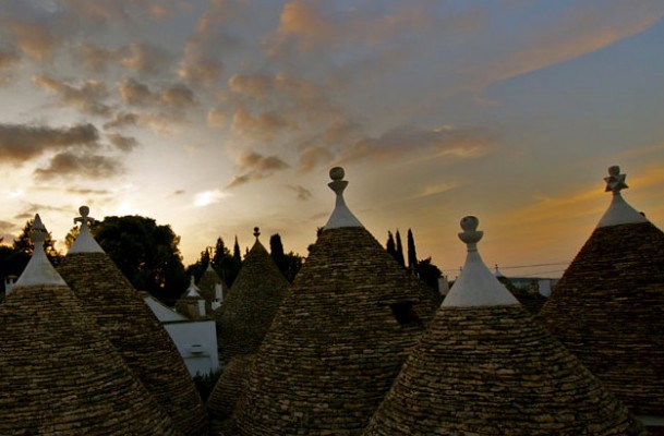 Alberobello et ses trulli du XXè siècle où le temps a suspendu son vol